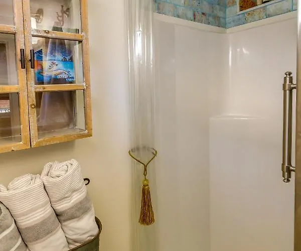 Holiday home Tiny House < 1 Mi To Bayview Park!