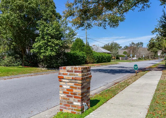 Tiny House < 1 Mi To Bayview Park! * Pensacola