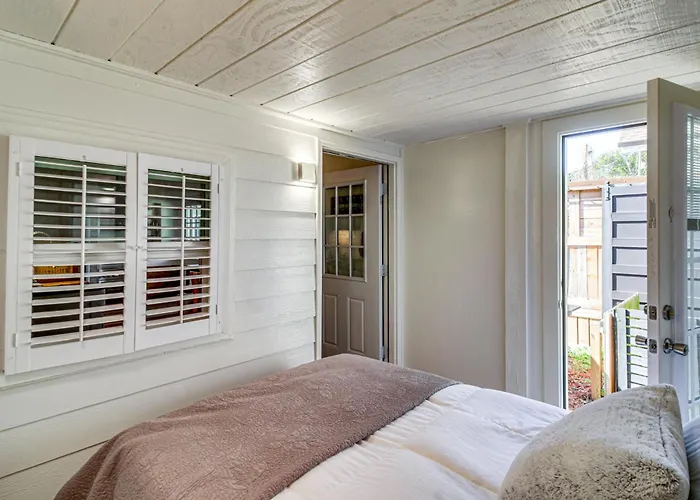 Holiday home Tiny House < 1 Mi To Bayview Park! Pensacola