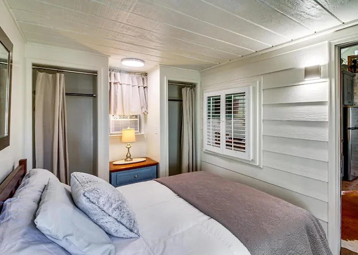 Holiday home Tiny House < 1 Mi To Bayview Park! *